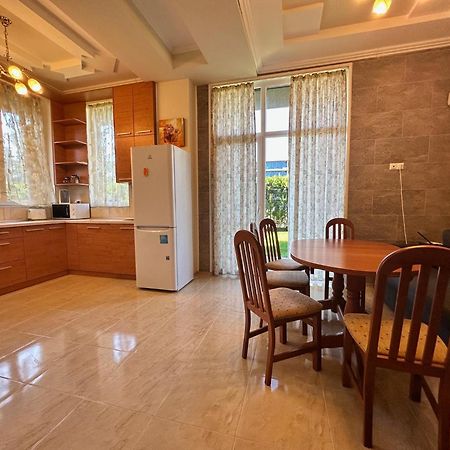 Apartments In Vip Classic Pantai Sunny Luaran gambar